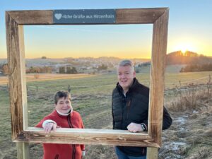 Mit Sissi Schneider am "dicken Baum" in Hirzenhain
